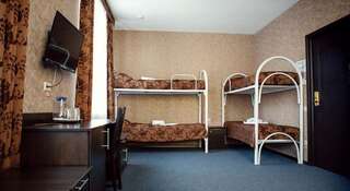 Гостиница Волга  Балахна Односпальная кровать в общем номере с 6 кроватями-1